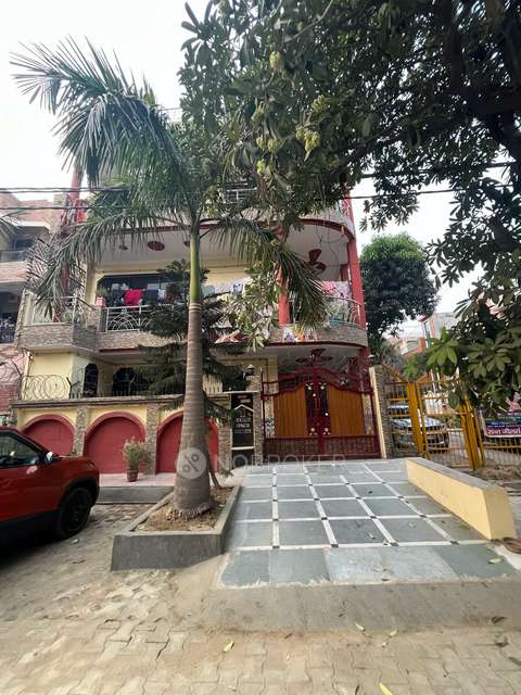 3 BHK Flat In Sfs Flats Apartment For Sale  In Vasundhara