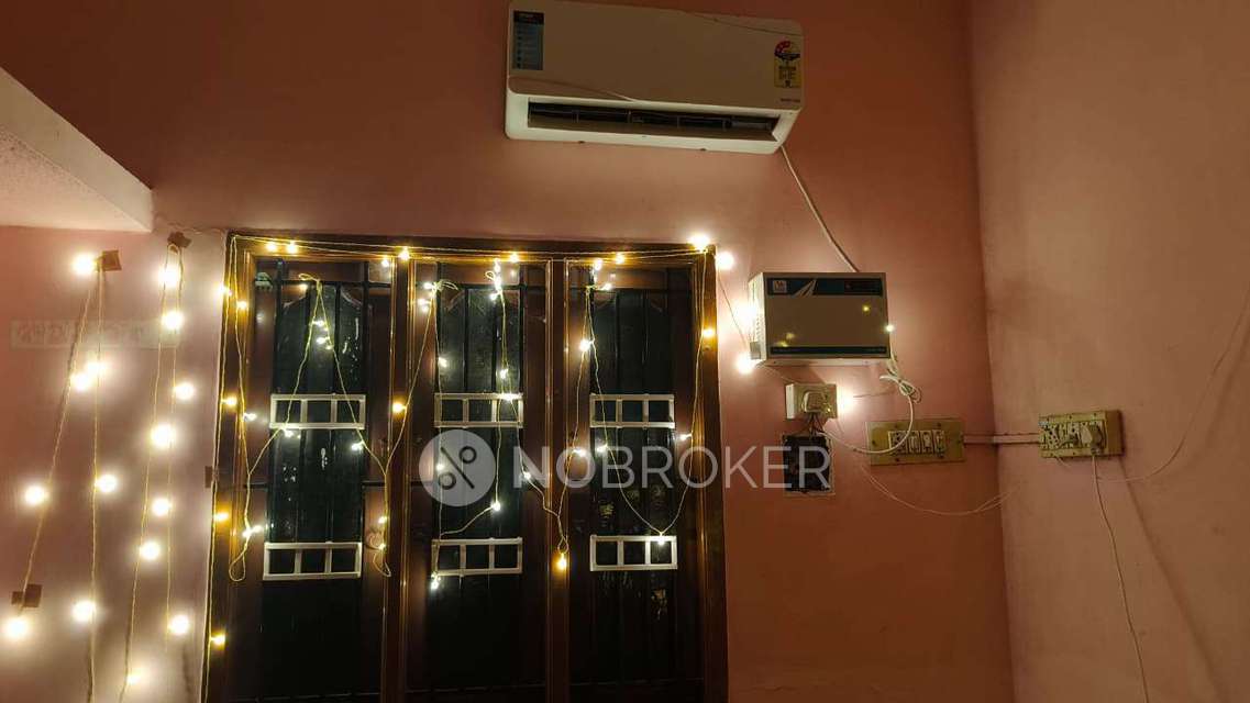 Single Room for Female In 1 BHK  In Mini Abode In Grace Methodist Churchtamil & English Service