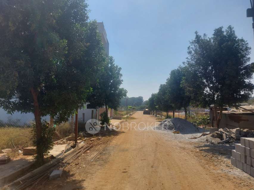 Plot For Sale  In Grand Icon 2 In Bommasandra