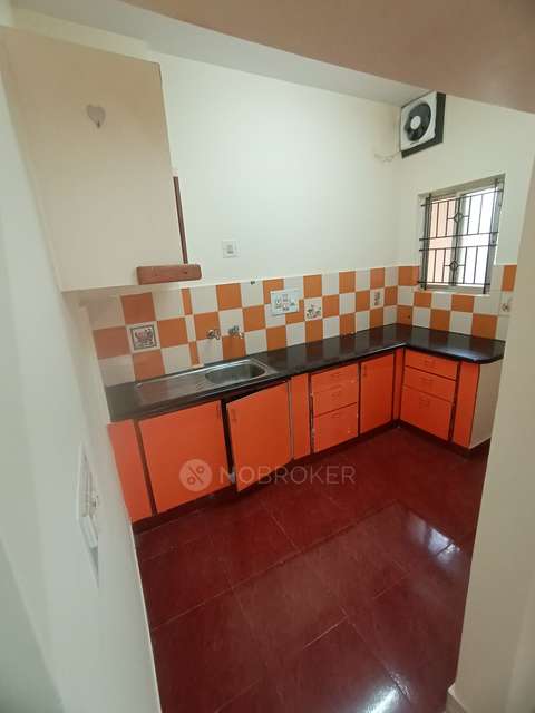 2 BHK Flat In Akshay Nilaya, Jp Nagar For Sale  In Jp Nagar 7th Phase