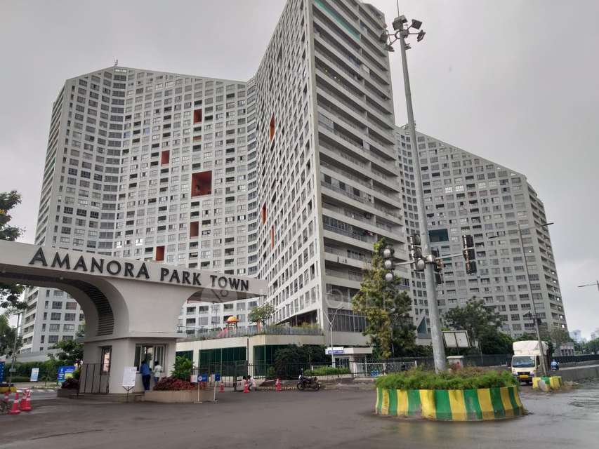 4 BHK Flat In Amonora Park for Rent  In Hadapsar