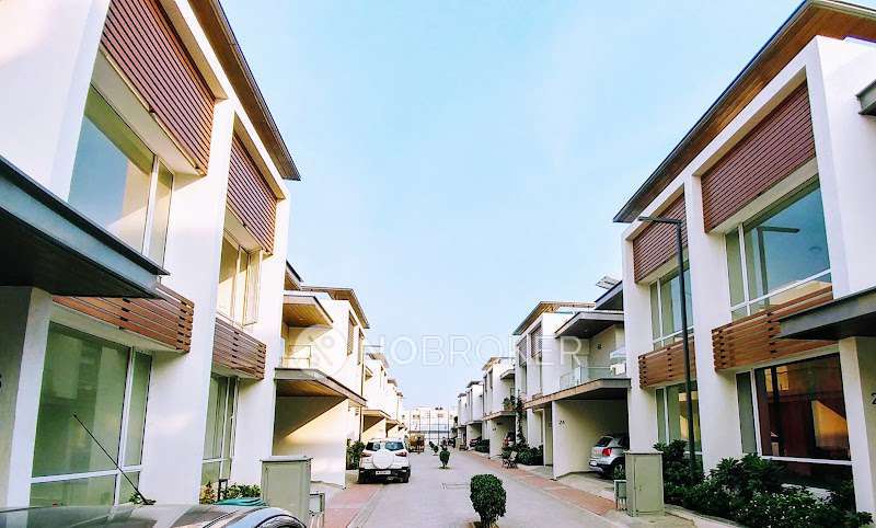 4 BHK Villa In Radiance Lake Front for Rent  In Radiance Lakefront