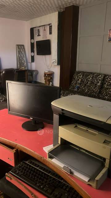 Office Space in Sector 7, Delhi for Rent 