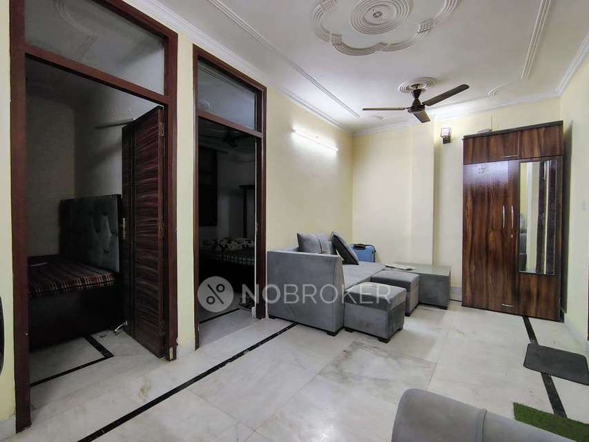 Single Room for Male In 2 BHK  In Kotla Mubarakpur