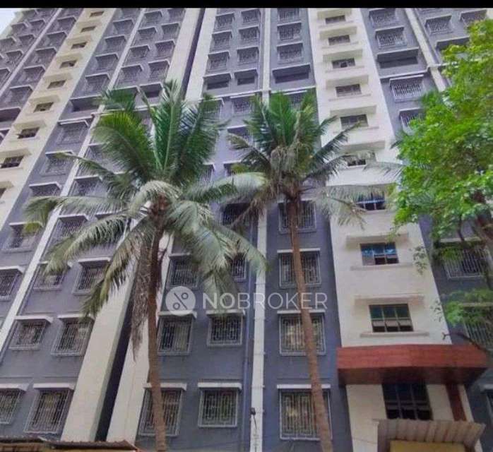 1 RK Flat In Lokmanya Buidling For Sale  In Khar East