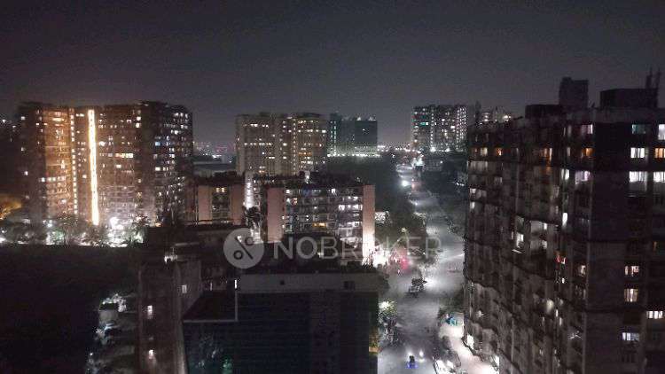 Shared Room for Female In 3 BHK  In Royal Palms, Goregaon In Royal Palms Diamond Isle Phase 1