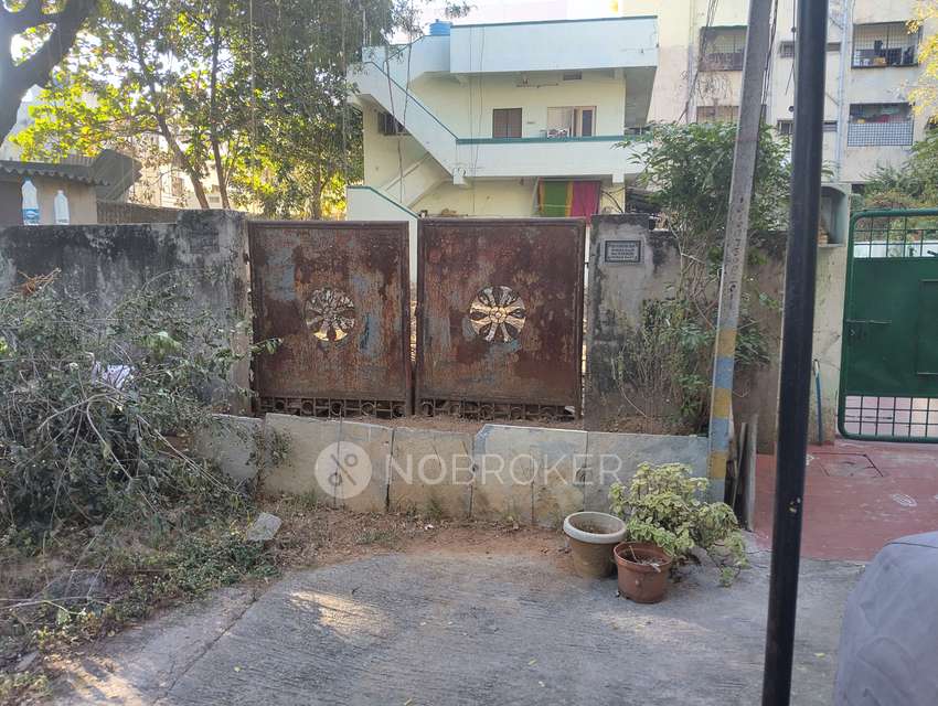 Plot For Sale  In Lothukunta Road