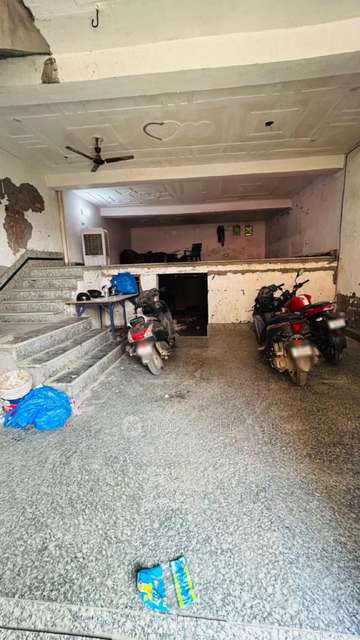 4+ BHK Flat For Sale  In Ashok Vihar