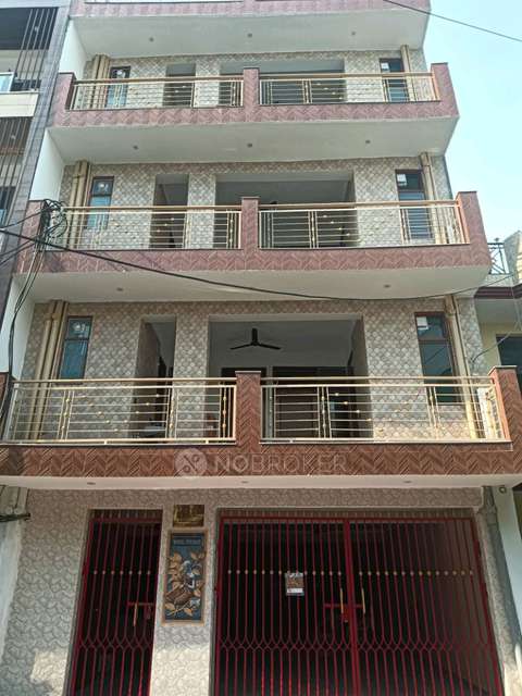 2 BHK Flat In Veer Sawarkar Block for Rent  In Gurgaon