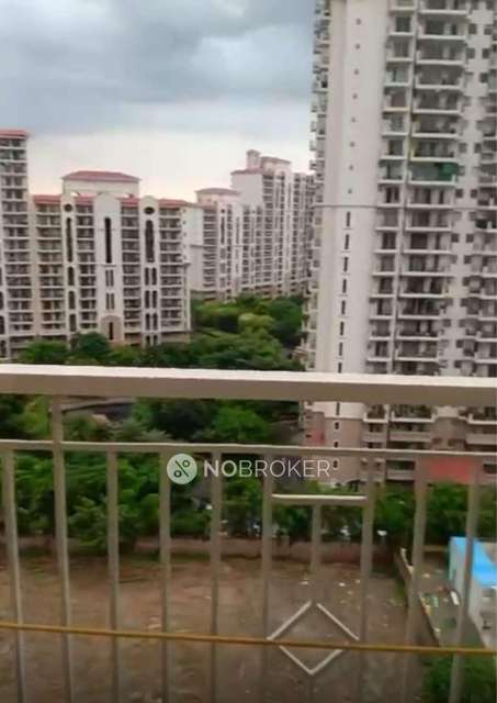 2 BHK Flat In Greencourt For Sale  In Sector 92