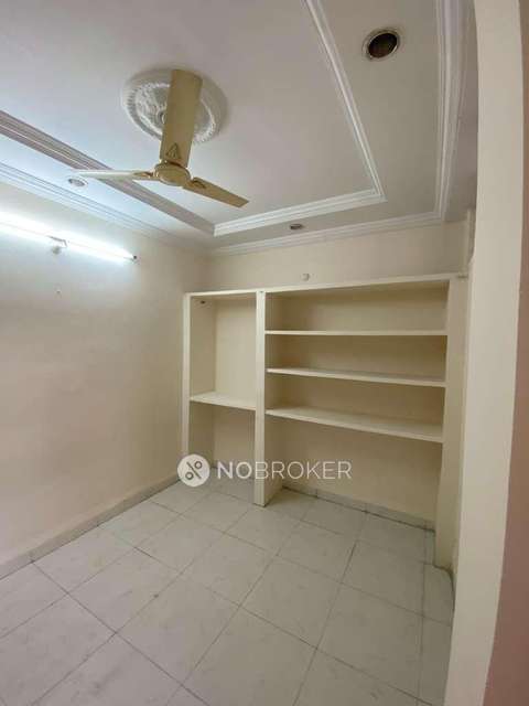 3 BHK Flat In Jeevan Mansion, Musheerabad For Sale  In Musheerabad Metro Station