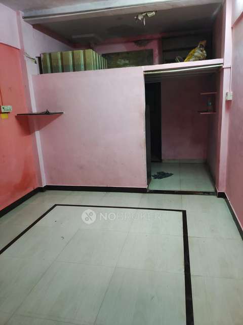 1 RK Flat In Old Bdd Chawl for Rent  In Dadar East