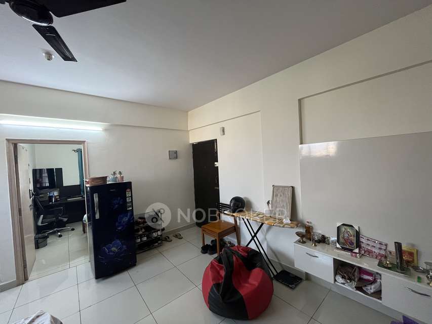 Single Room for Male In 2 BHK  In Royal Placid, Hsr Layout In Hsr Layout