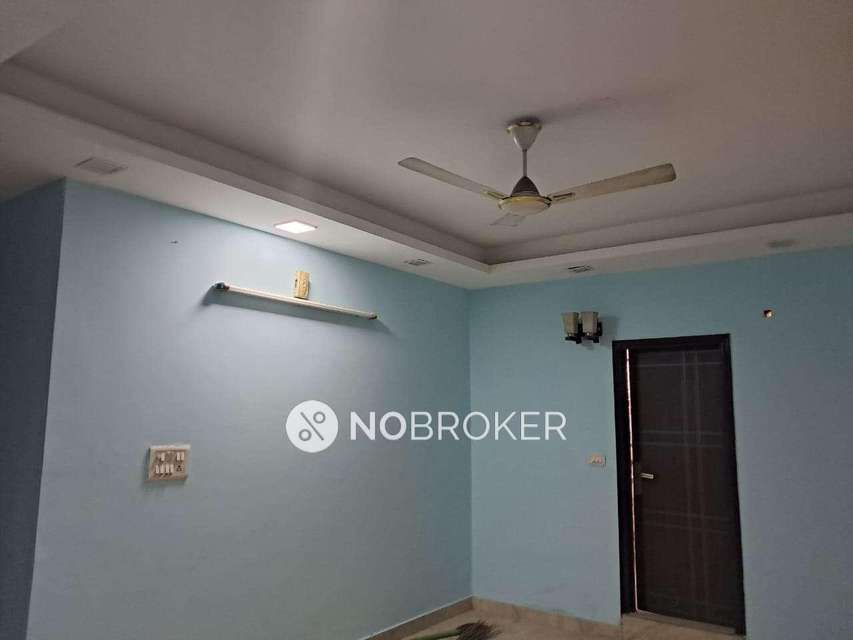 2 BHK Flat In Bhagwati Apartment For Sale  In Chhatarpur