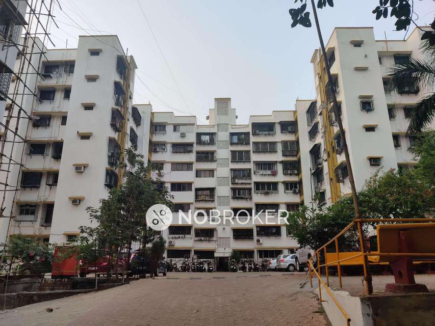 1 BHK Flat In Panchavati Cooperative Housing Society For Sale  In Andheri East