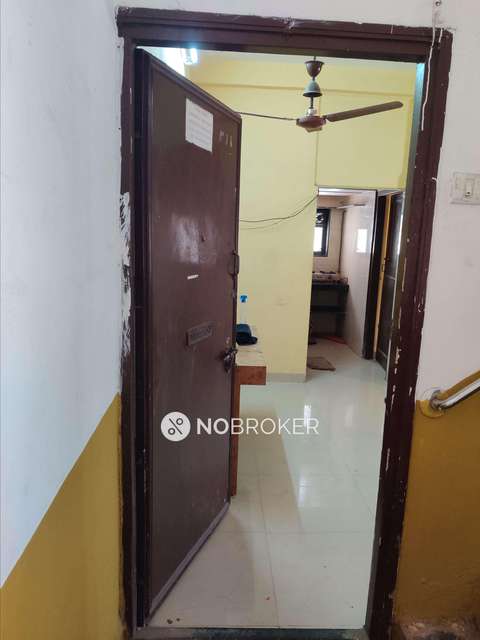 1 BHK Flat In Panchavati Cooperative Housing Society For Sale  In Andheri East