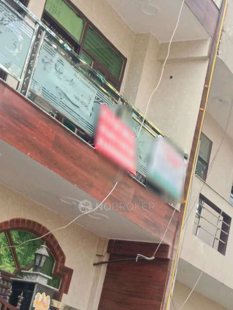 PG for Girls in Alpha Ii