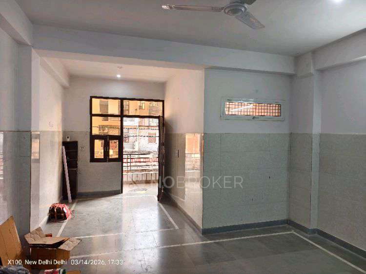 Godown/Warehouse in Gali No. 33 Rajapuri Uttam Nagar, Delhi for Rent 