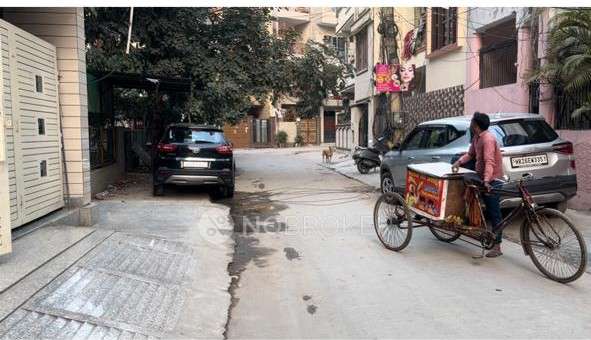 Godown/Warehouse in Market, Gurgaon for Rent 