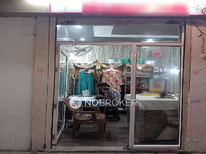 Shop in Omicron 1, Greater_noida for sale