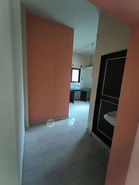 1 BHK House for Rent  In 42, Near Tuscan Estate