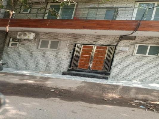 1 RK House for Rent  In Sector 52