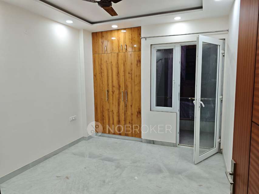 3 BHK Flat for Rent  In Vikaspuri