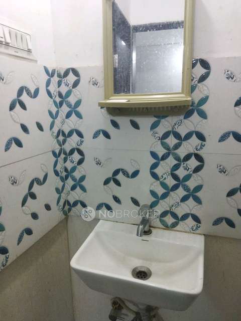 Single Room for Male In 1 BHK  In Sai Ambar Society In 1811, Wadar Vasti, Kothrud, Pune, Maharashtra 411052, India