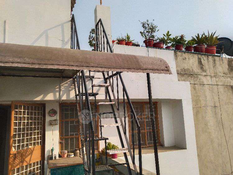 3 BHK Flat In Ekta Apartment, Dwarka, Sector 3, Dda For Sale  In Dwarka Sector-3