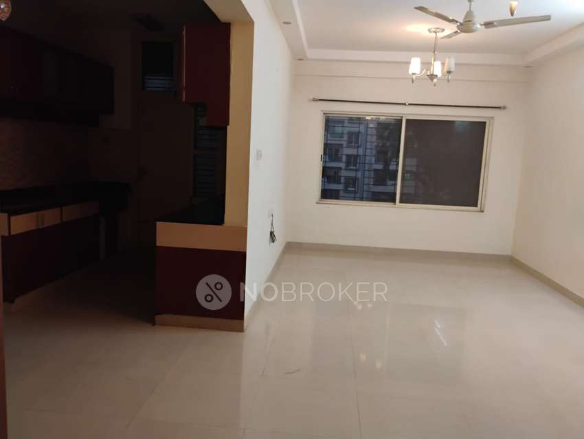 Single Room for Female In 2 BHK  In Jana Jeeva Silver Palm Apartment In Hsr Layout