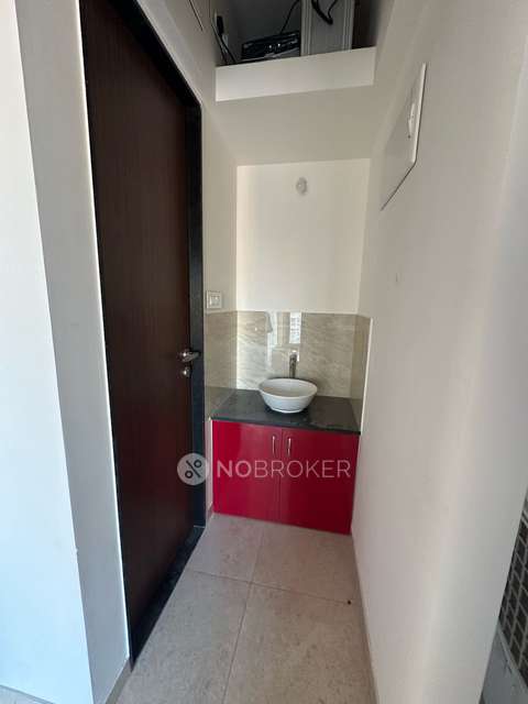 Single Room for Female In 2 BHK  In Vj Yashwin Nuovo Centro  In Yashwin Nuovo Centro