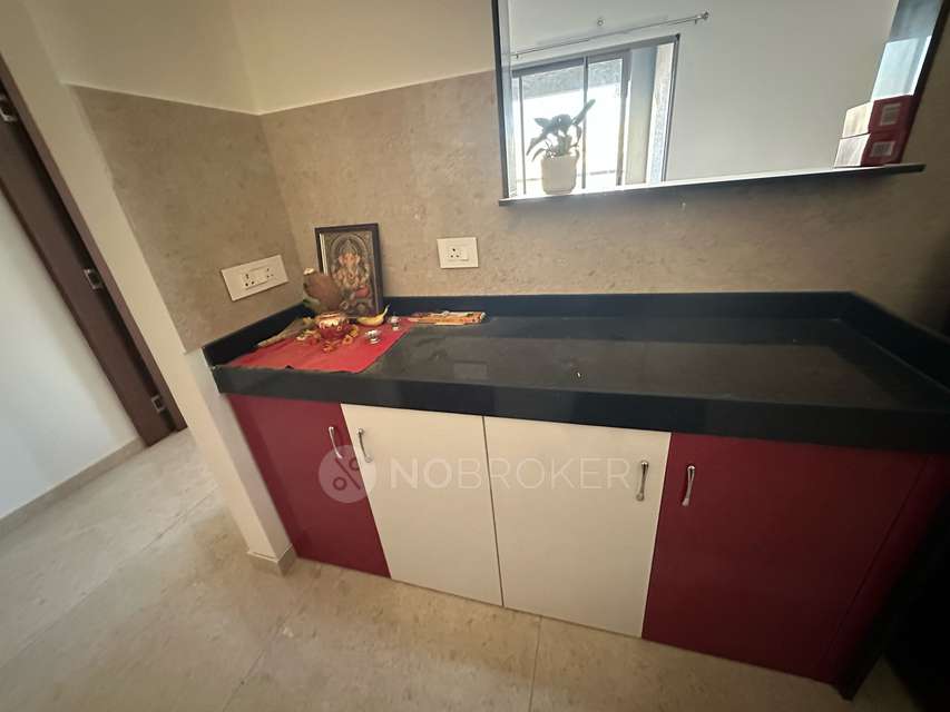 Single Room for Female In 2 BHK  In Vj Yashwin Nuovo Centro  In Yashwin Nuovo Centro