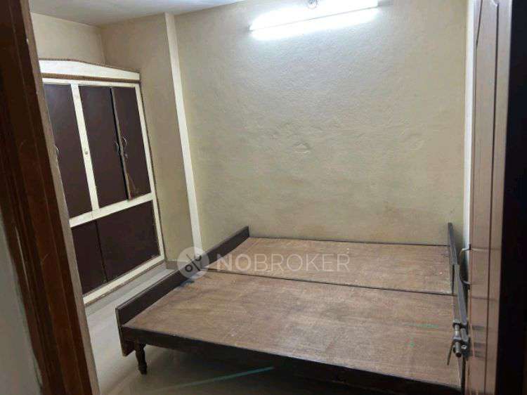Single Room for Male In 2 BHK  In 112136, Near Hotel Samskruthi, Anjaiah Nagar, Gachibowli, Hyderabad, Telangana 500084, India