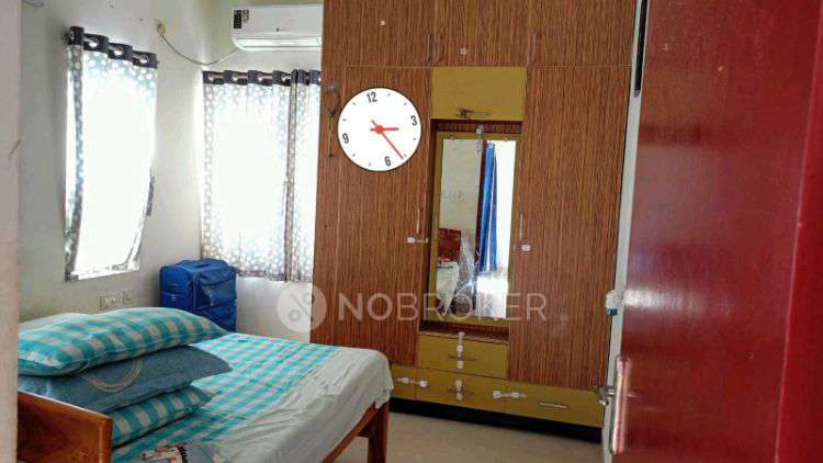 2 BHK Flat In Sabari Serenity Apartment for Rent  In Thalambur