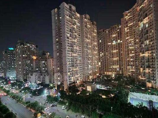 4 BHK Flat In Mahagun Mezzaria For Sale  In Sector 78