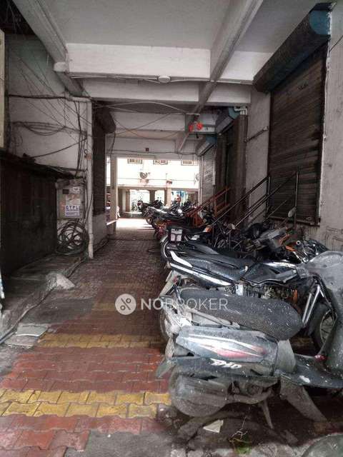 1 BHK Flat In Khinvasara K C Tower For Sale  In Narayan Peth