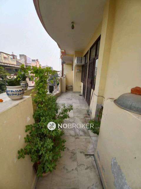 1 RK Flat In Soho Awas Apartments for Rent  In Gyan Khand 1