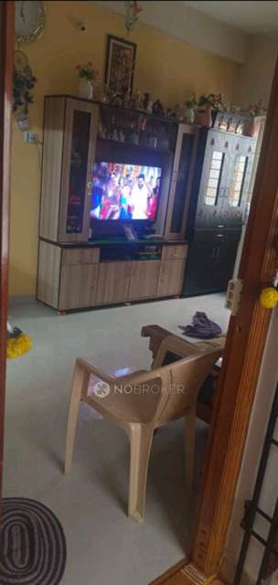 2 BHK Flat In Vignesh Flats For Sale  In Nanmangalam