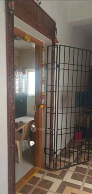 2 BHK Flat In Vignesh Flats For Sale  In Nanmangalam