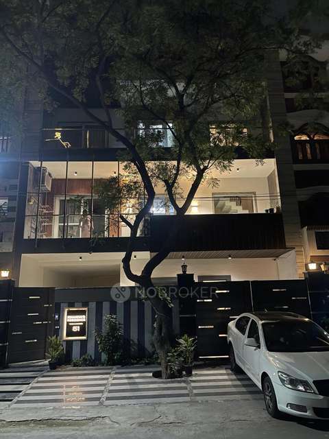 4+ BHK Villa In Ramprastha Greens For Sale  In Vaishali