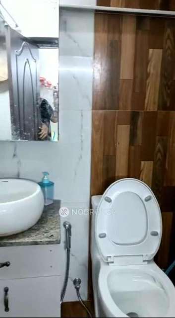 4+ BHK House For Sale  In Virugambakkam