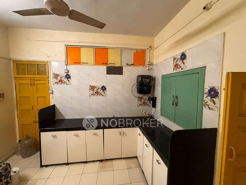 Single Room for Female In 2 BHK  In Nirgudkar House In Shivajinagar