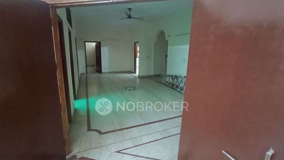 4 BHK House for Rent  In 56, H Block Rd