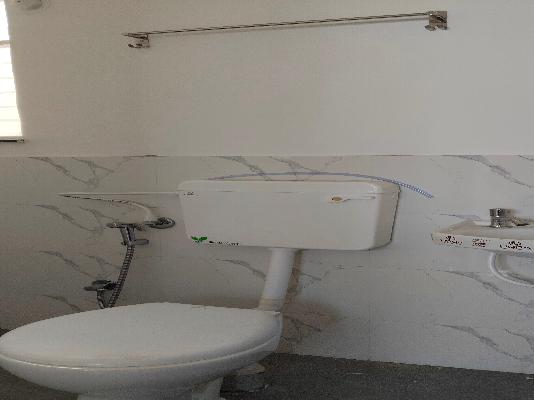 2 BHK Flat In Gkg The Kings Way for Rent  In Ghorpadi