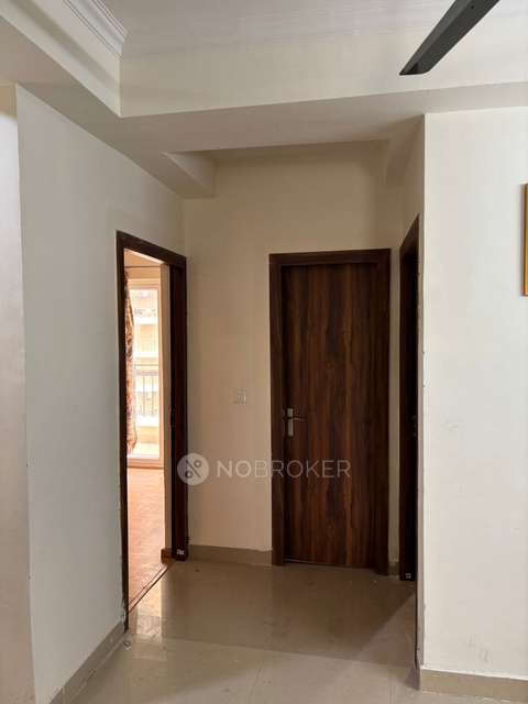 3 BHK Flat In Amarpali Crystal Homes for Rent  In Sector 76