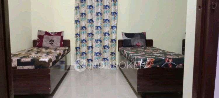 PG for Girls in Ghorpadi