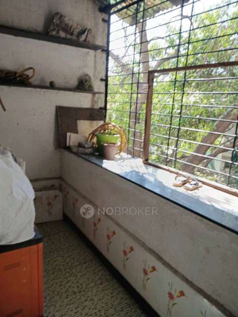 Single Room for Female In 2 BHK  In Rohan Enclave In 72, Old Mumbai - Pune Hwy, Near Arun Theatre, Dapodi, Pune, Pimpri-chinchwad, Maharashtra 411012, India