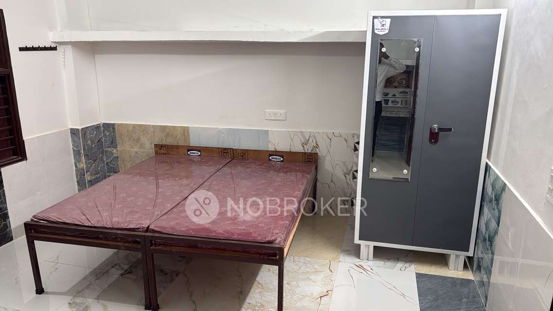 1 RK Flat In Standlone Building for Rent  In Sector 85