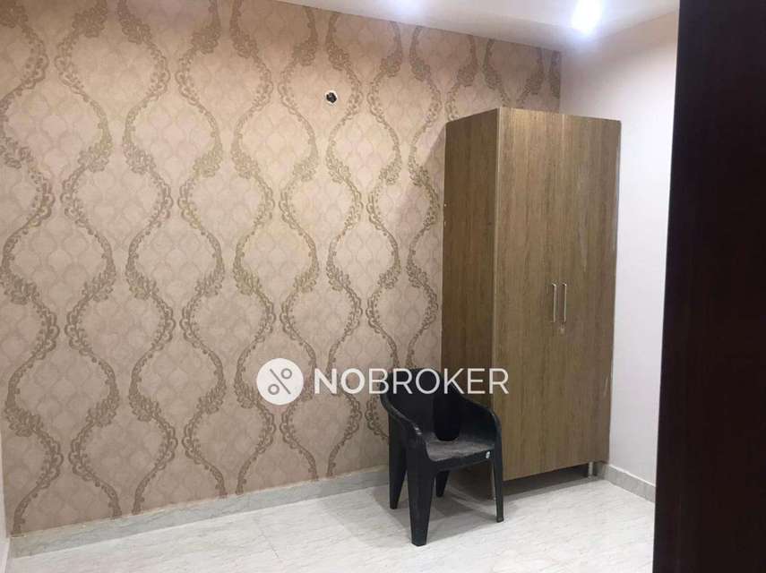 3 BHK Flat In Standalonebuilding For Sale  In Uttam Nagar
