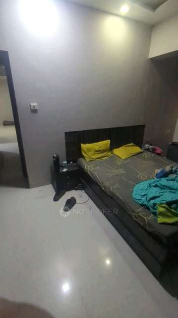 Single Room for Male In 2 BHK  In Arham Tower In Chinchpokli,mumbai